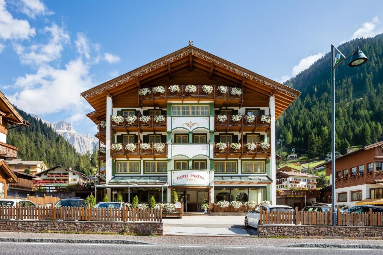 Hotel Pareda Canazei Bagian luar foto