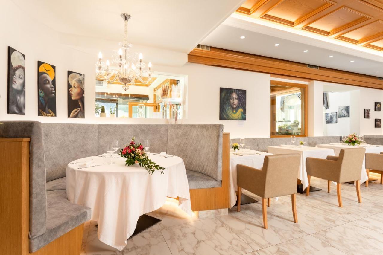 Hotel Pareda Canazei Bagian luar foto