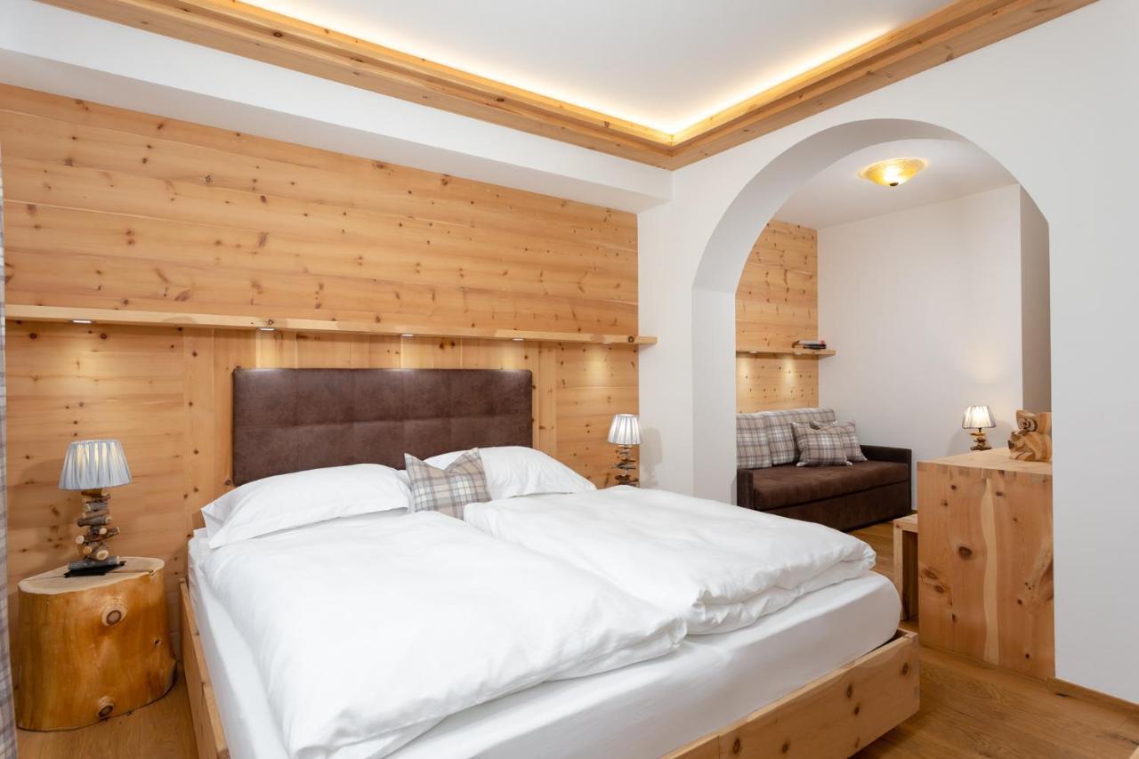 Hotel Pareda Canazei Bagian luar foto