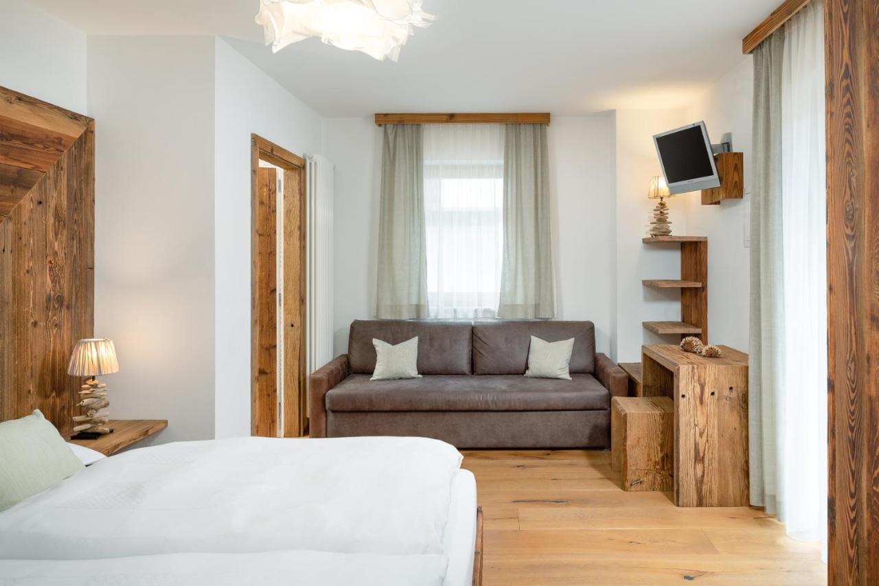 Hotel Pareda Canazei Bagian luar foto