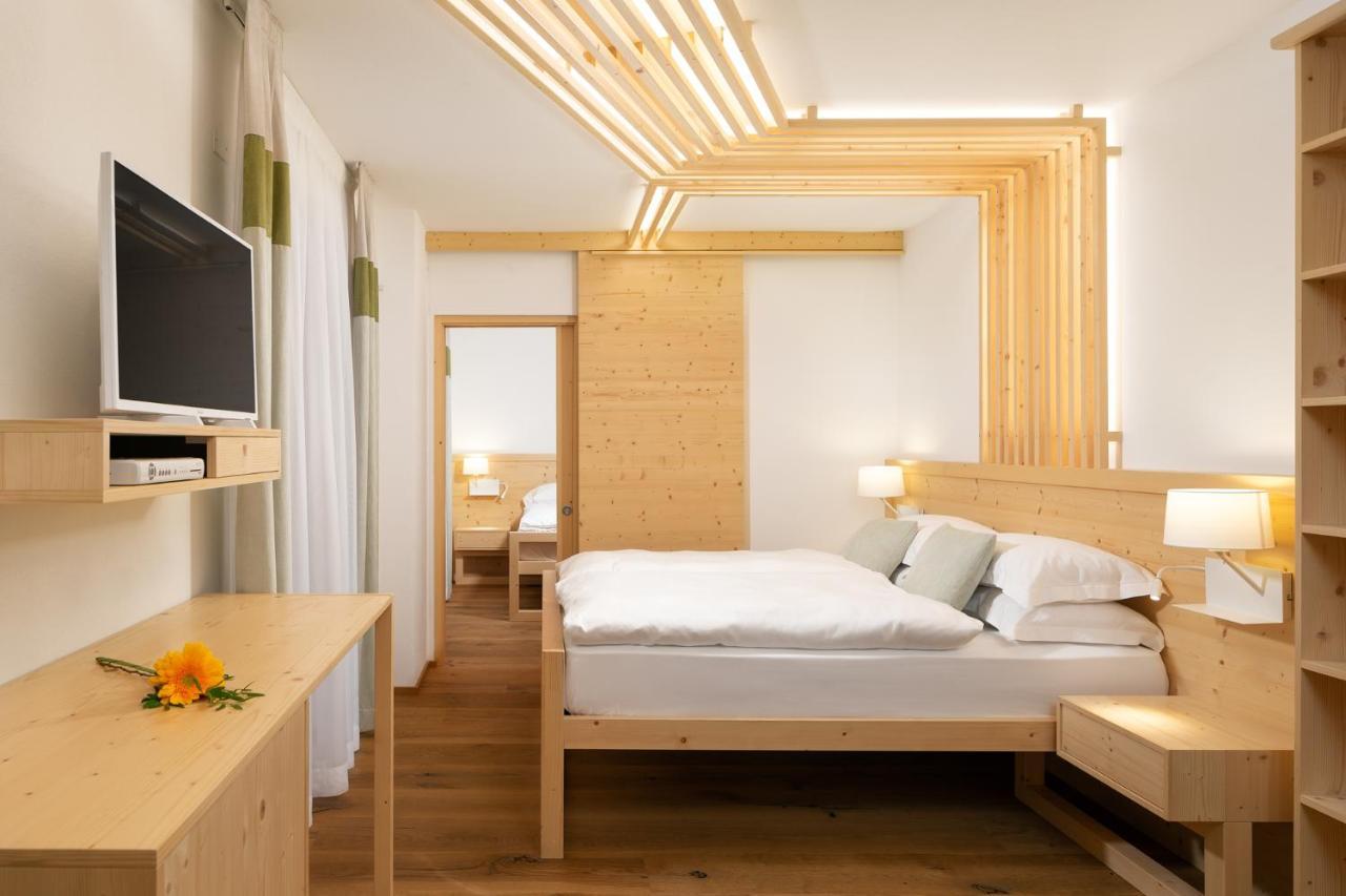 Hotel Pareda Canazei Bagian luar foto