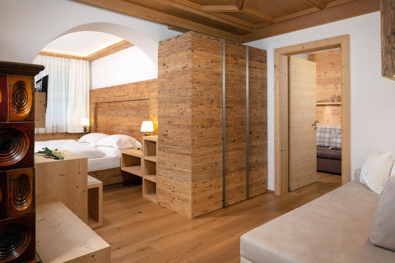 Hotel Pareda Canazei Bagian luar foto