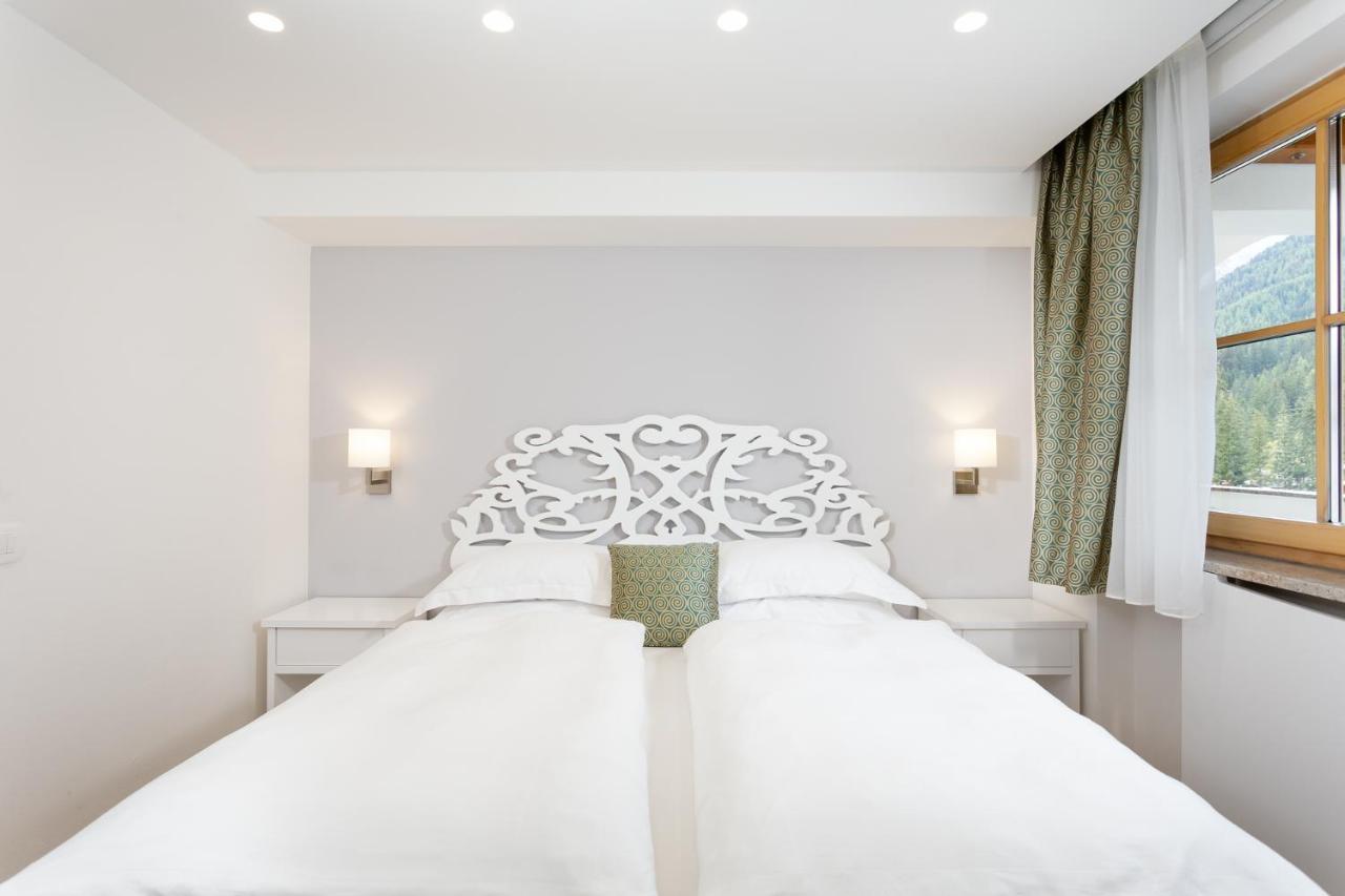 Hotel Pareda Canazei Bagian luar foto
