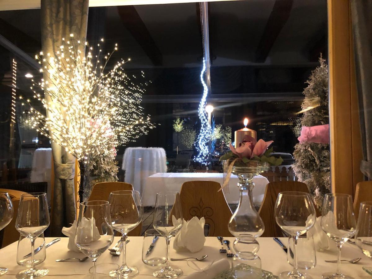 Hotel Pareda Canazei Bagian luar foto